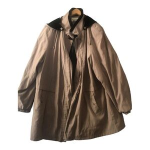 Women’s Light Tan Coat Size Large